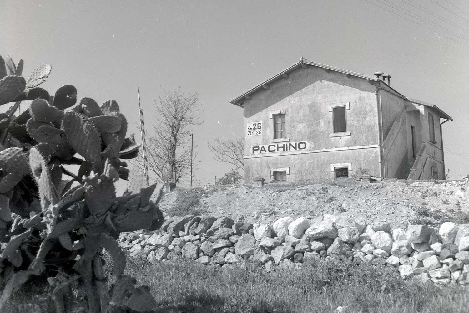 Foto d'epoca della stazione di Pachino, in Sicilia ©Archivio Fondazione FS Italiane