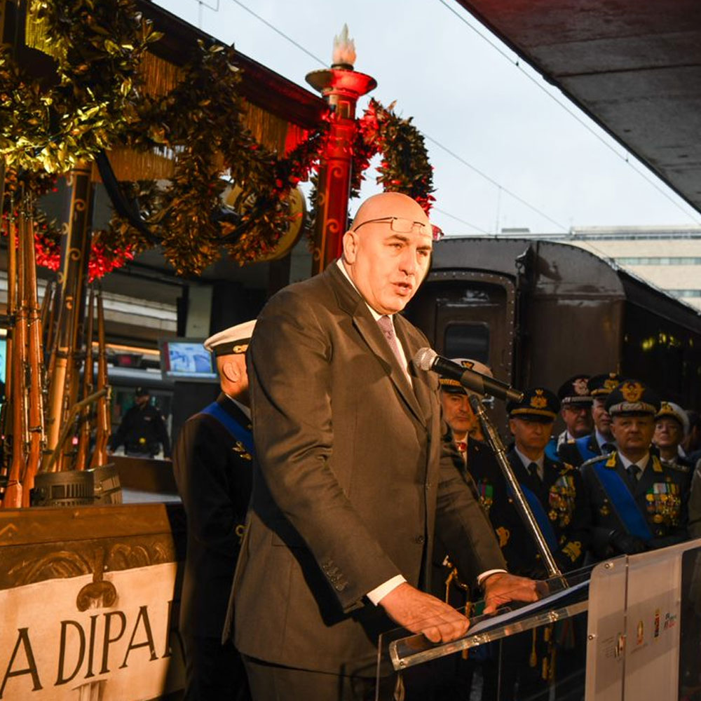 Guido Crosetto, Ministro della Difesa