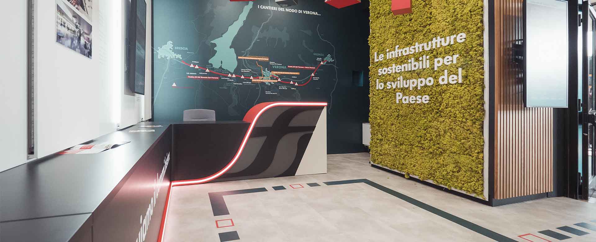 Il nuovo infopoint di Verona al binario 1 della stazione Porta Nuova