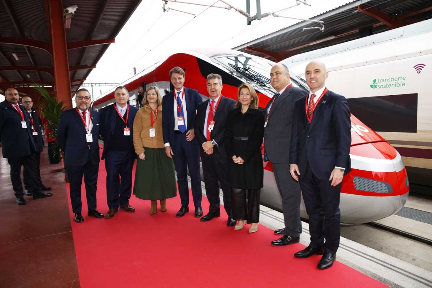 I rappresentanti del mondo economico spagnolo e italiano che hanno preso parte al viaggio inaugurale di iryo