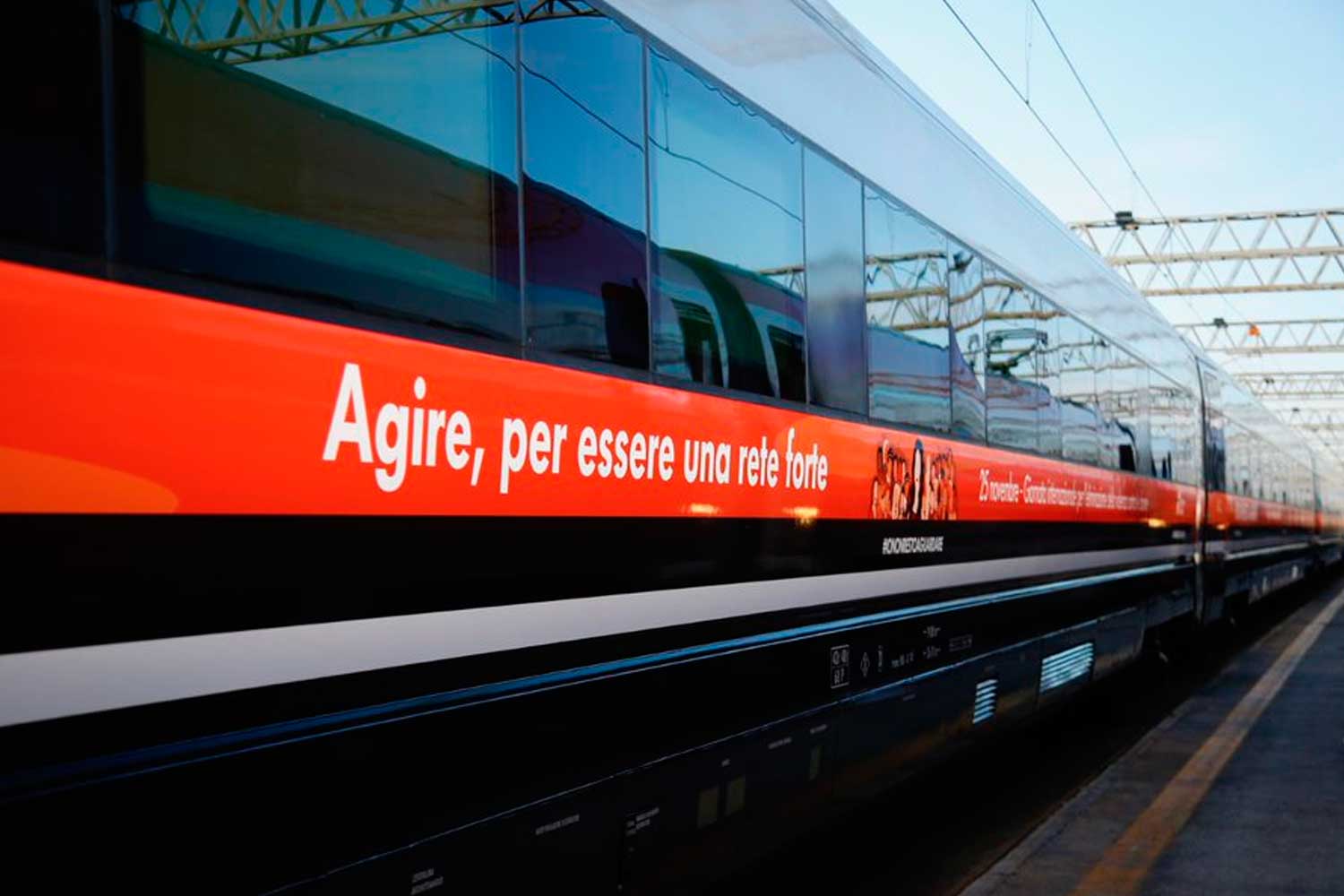 Frecciarossa contro violenza sulle donne