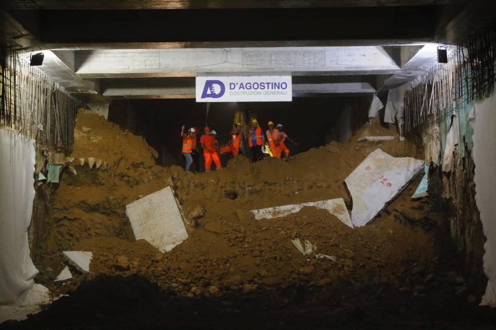 Abbattimento diaframma galleria Anello ferroviario Palermo