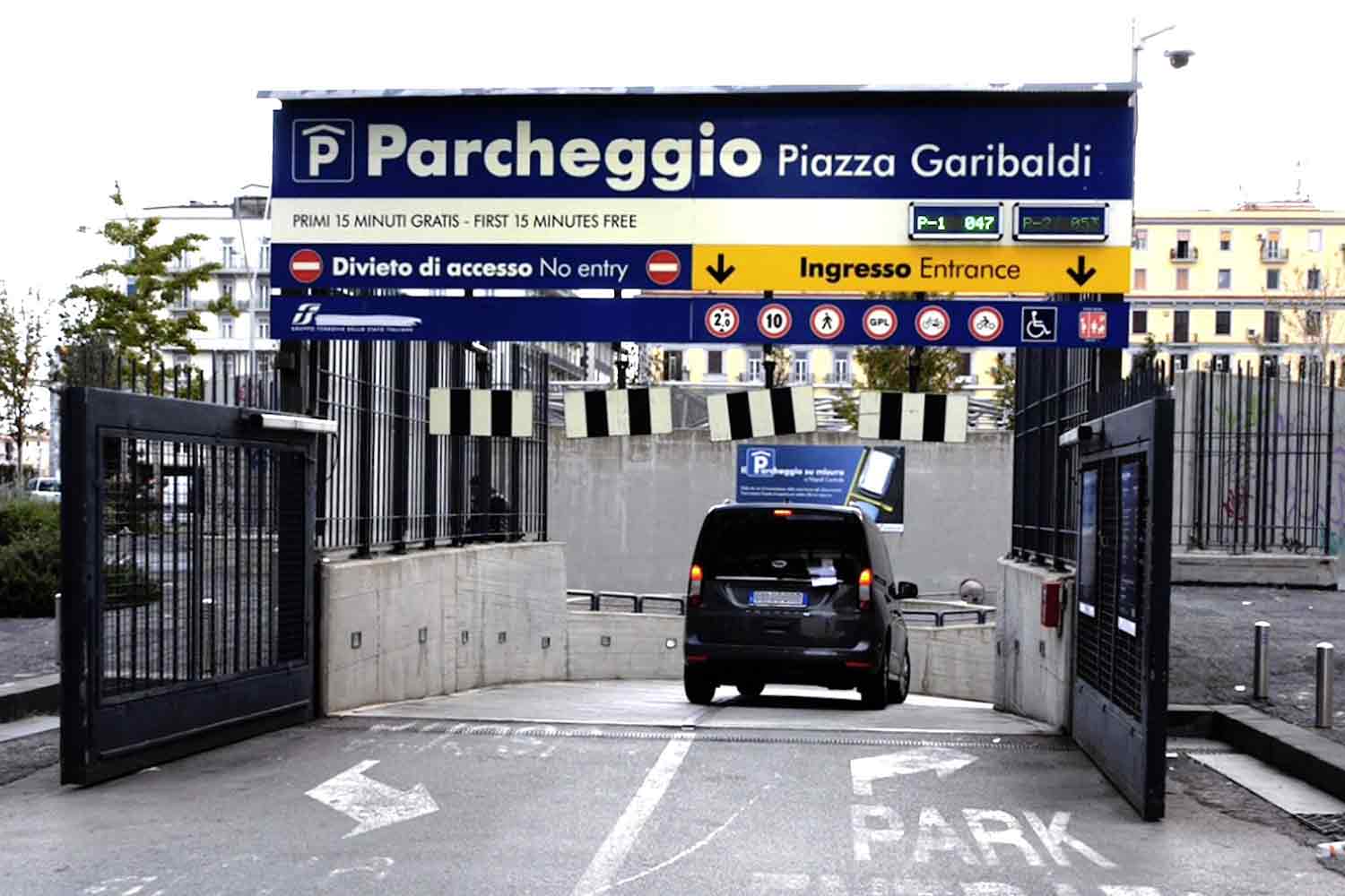 Parcheggio Piazza Garibaldi Napoli