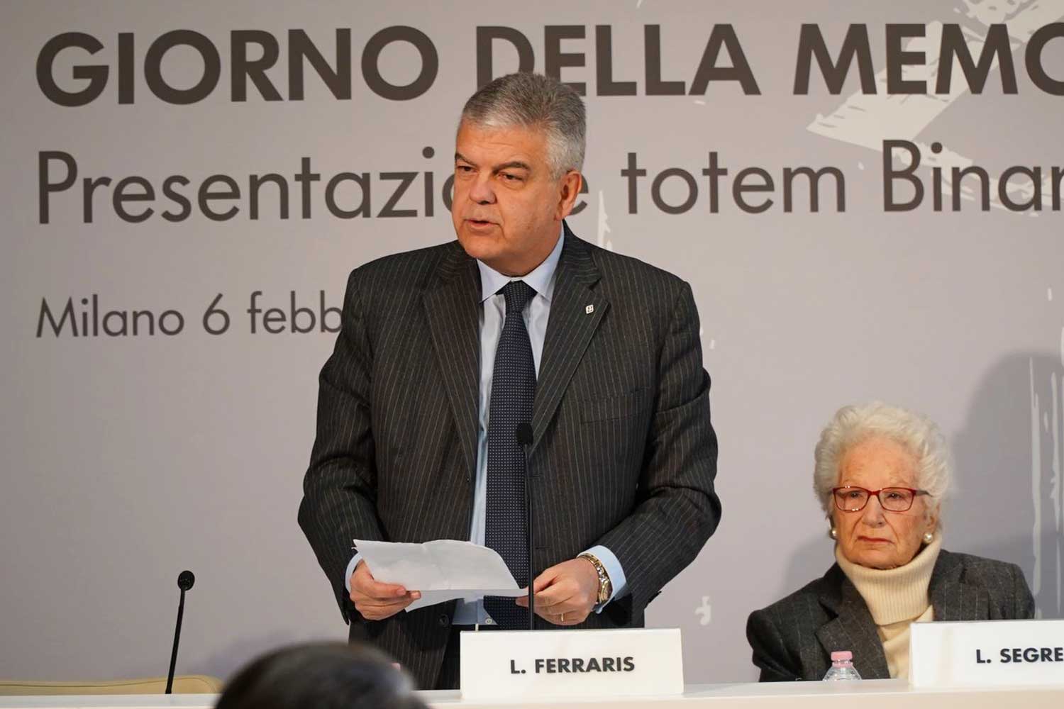 Luigi Ferraris, AD del Gruppo FS, alla presentazione del totem al Binario 21 di Milano Centrale