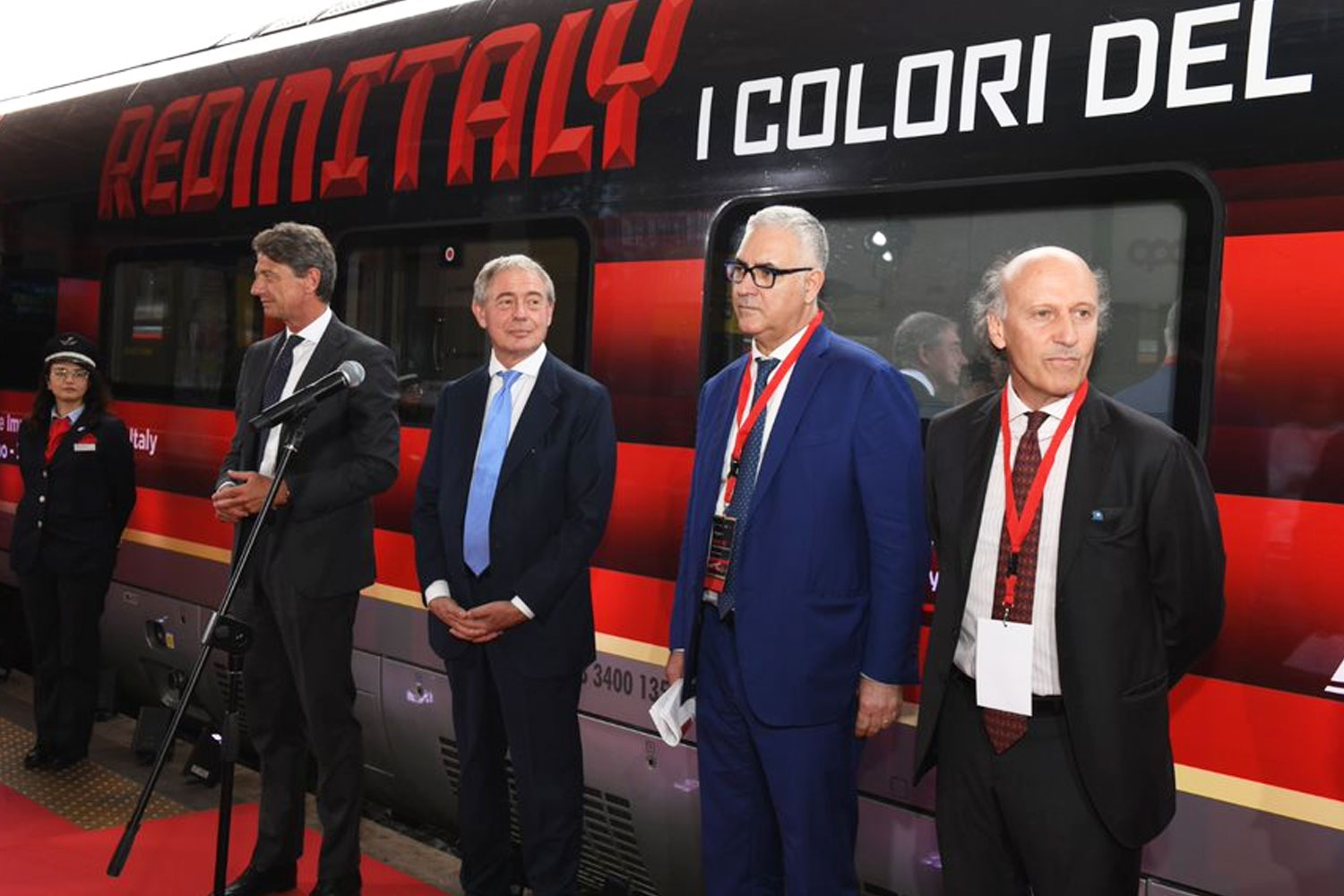 Frecciarossa per mostra Red in Italy