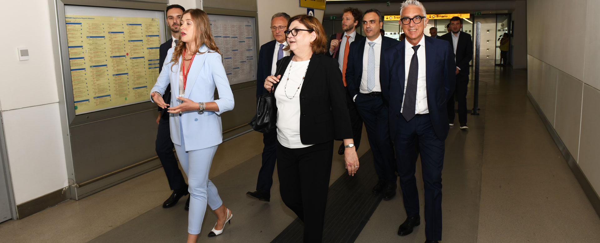 Valean visita in Italia