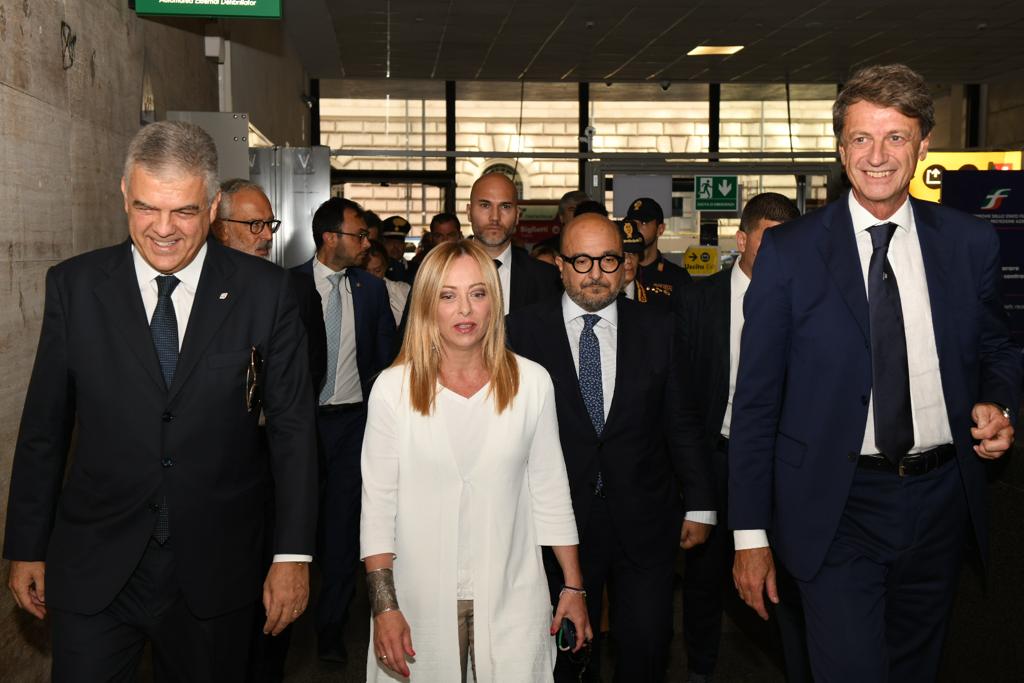 La Presidente del Consiglio Giorgia Meloni in partenza per Pompei