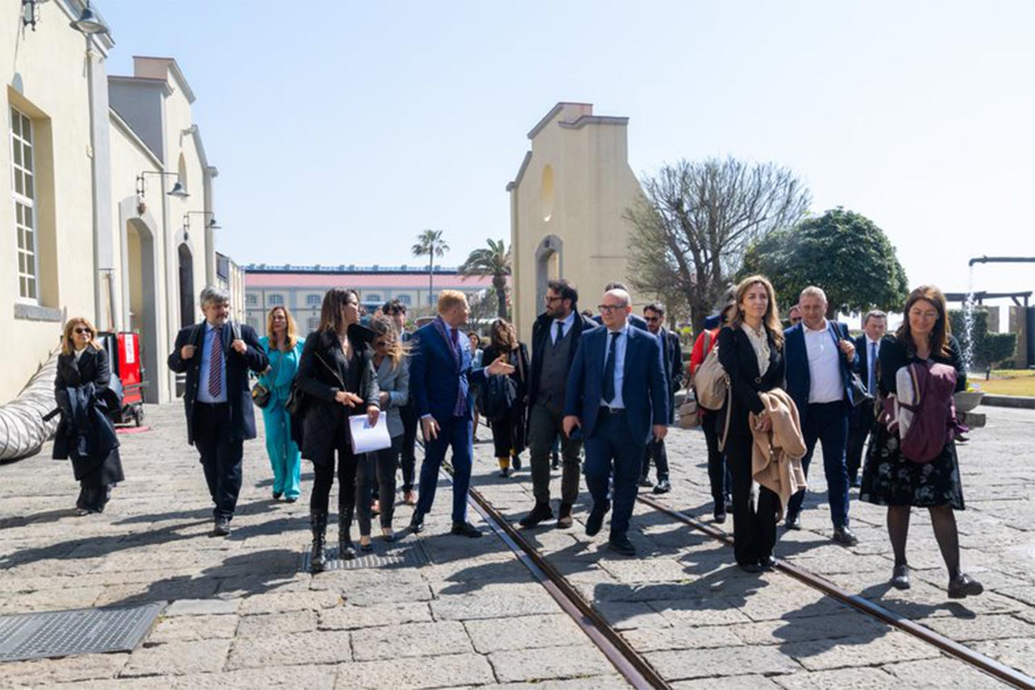 Foto Visita Parlamentari a Pietrarsa