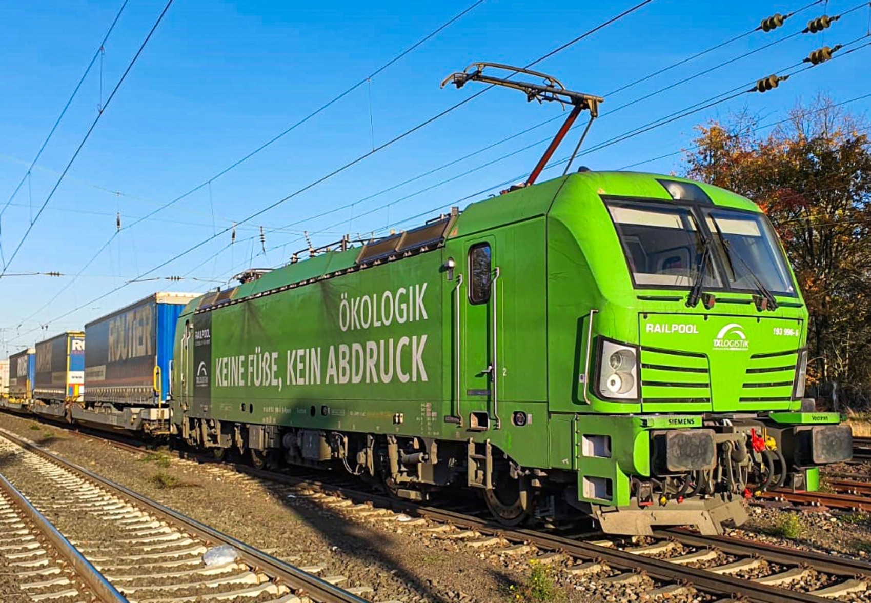 Locomotrice di un treno merci