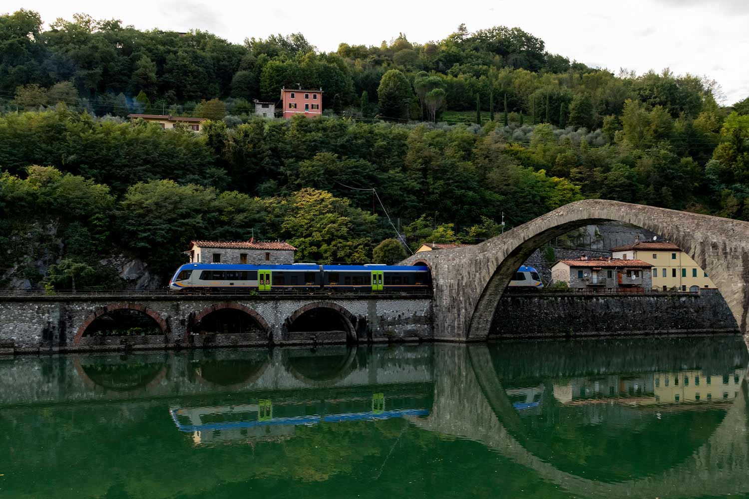 Treno a Lucca