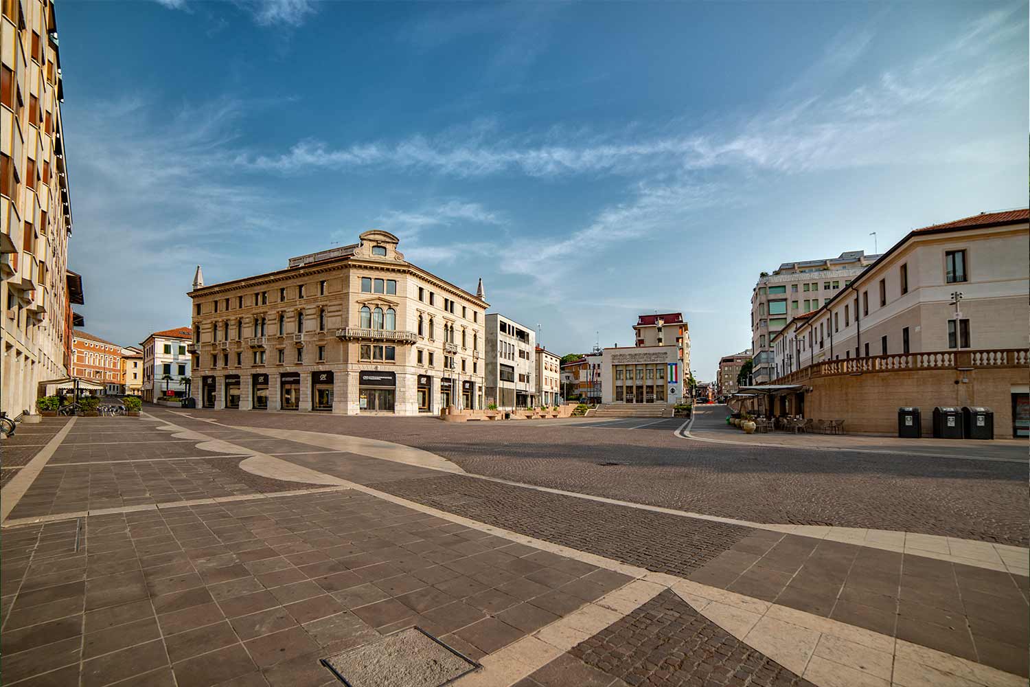 Pordenone, Piazza XX Settembre