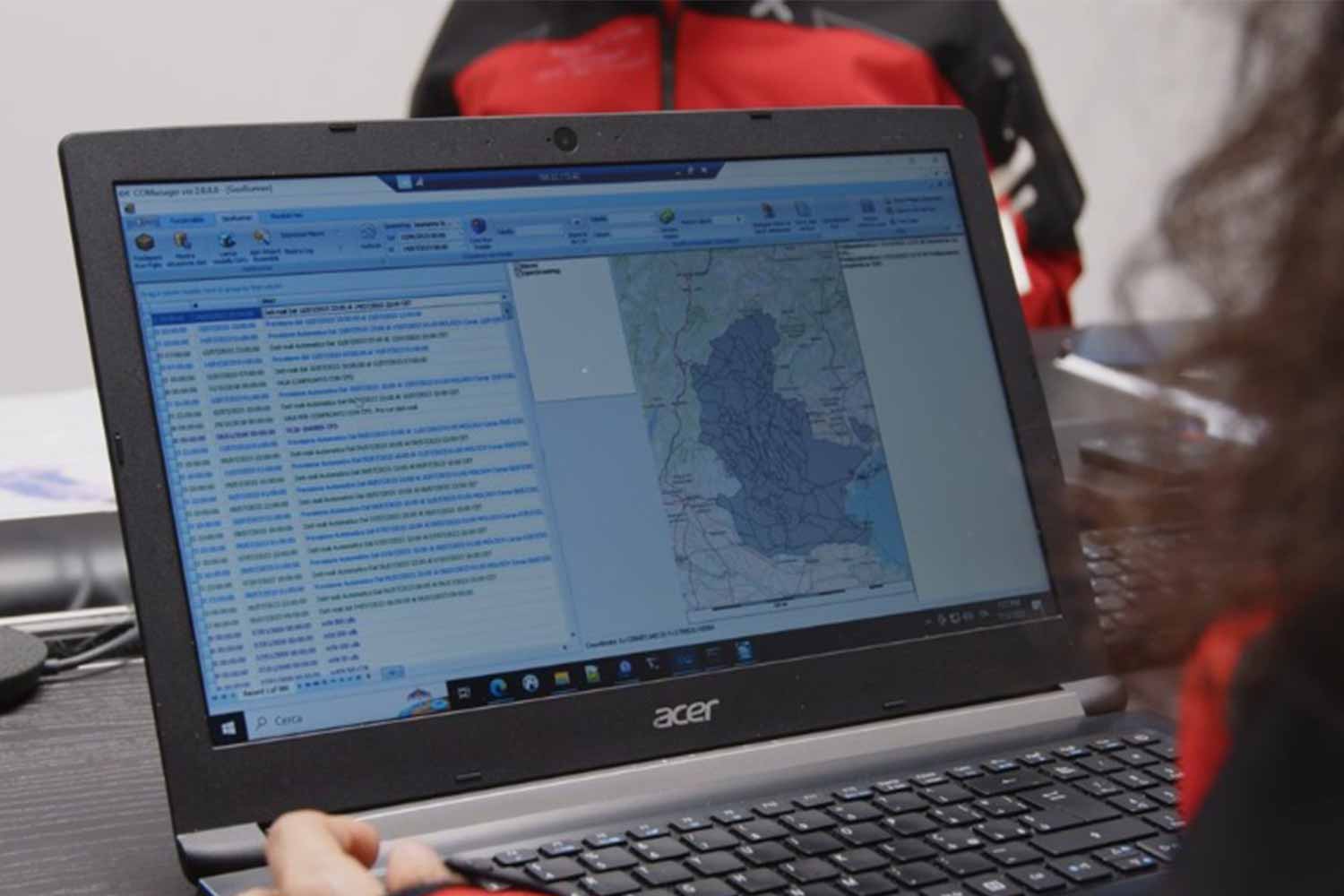 professionisti e cittadini che usano l'app dell'Osservatorio per mandare segnalazioni