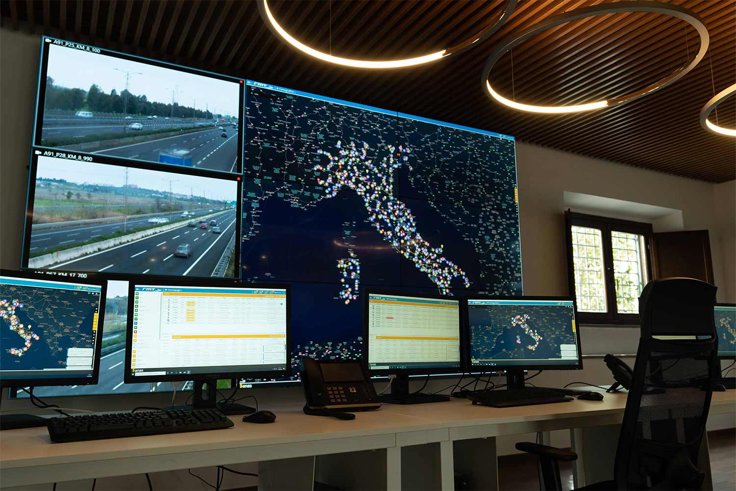 Smart Road Center