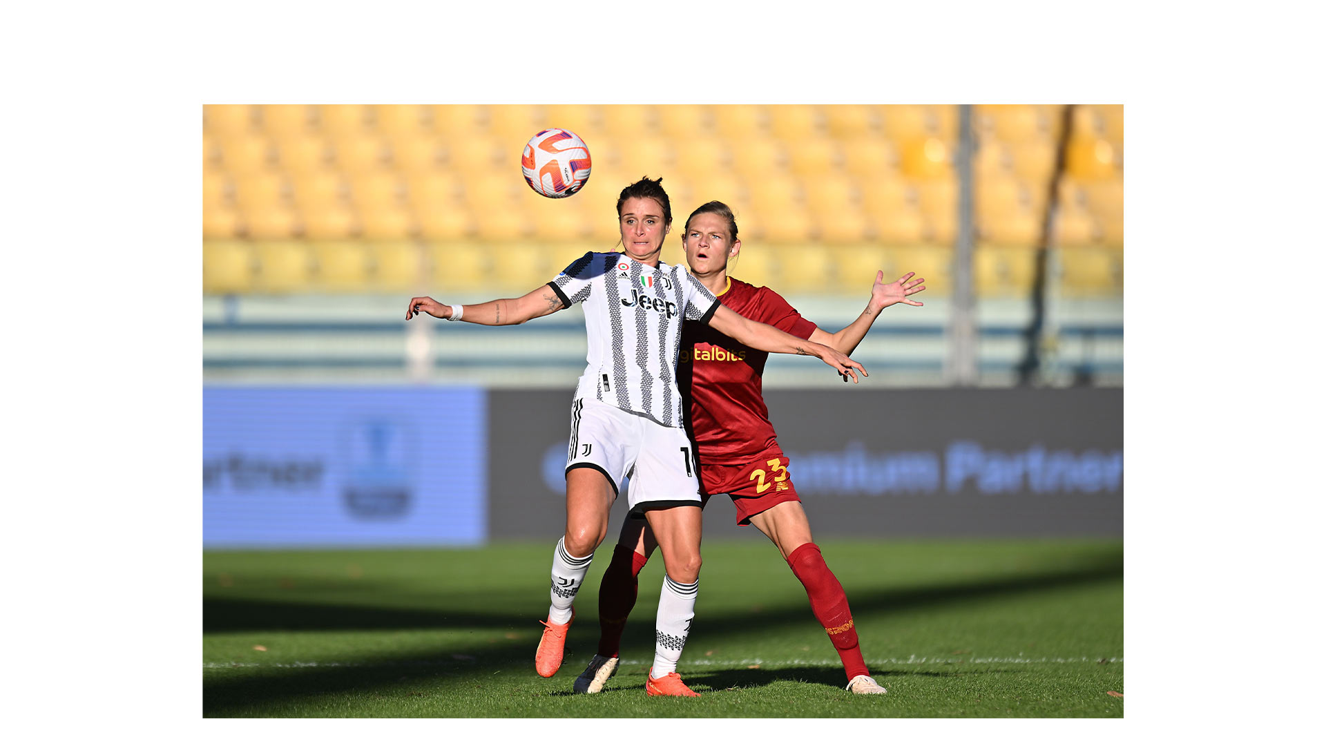 Calciatrici di Roma e Juventus