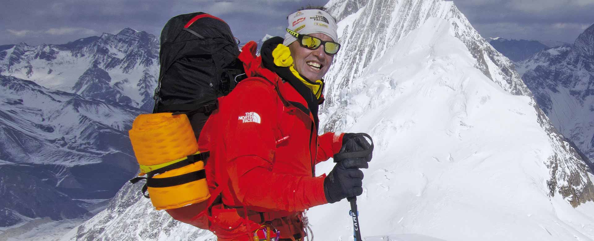 Immagine di Simone Moro durante una spedizione sul Manaslu, in Nepal