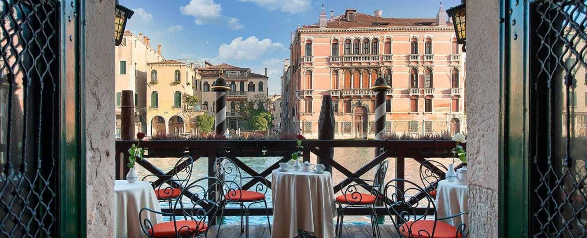 Vista del Canal Grande dall'hotel San Cassiano a Ca' Favretto, Venezia