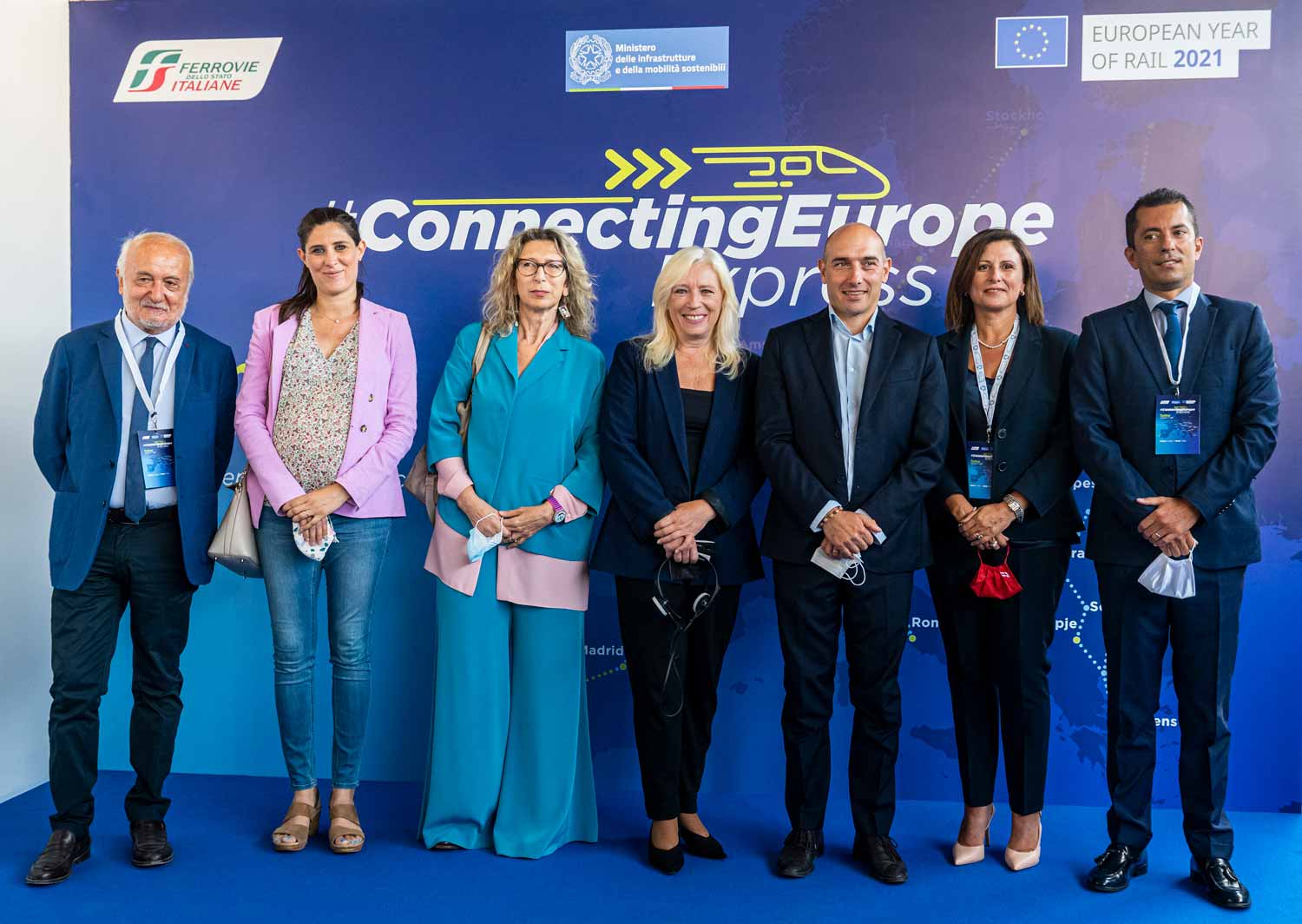 I partecipanti alla presentazione della tappa di Torino del treno Connecting Europe Express