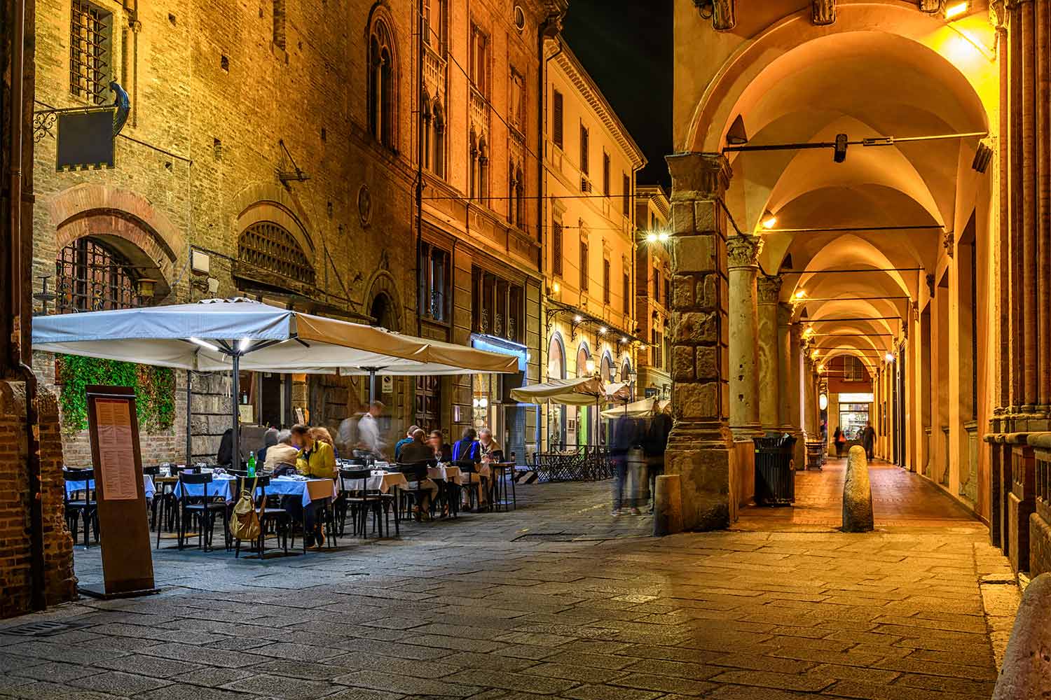 Strade del centro storico di Bologna