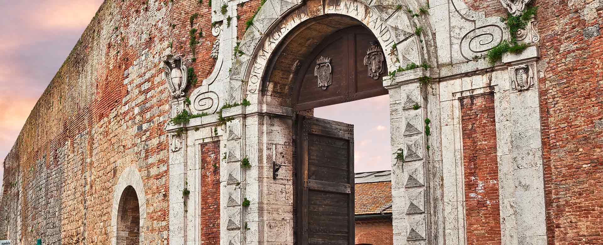 Porta Camollia, Siena