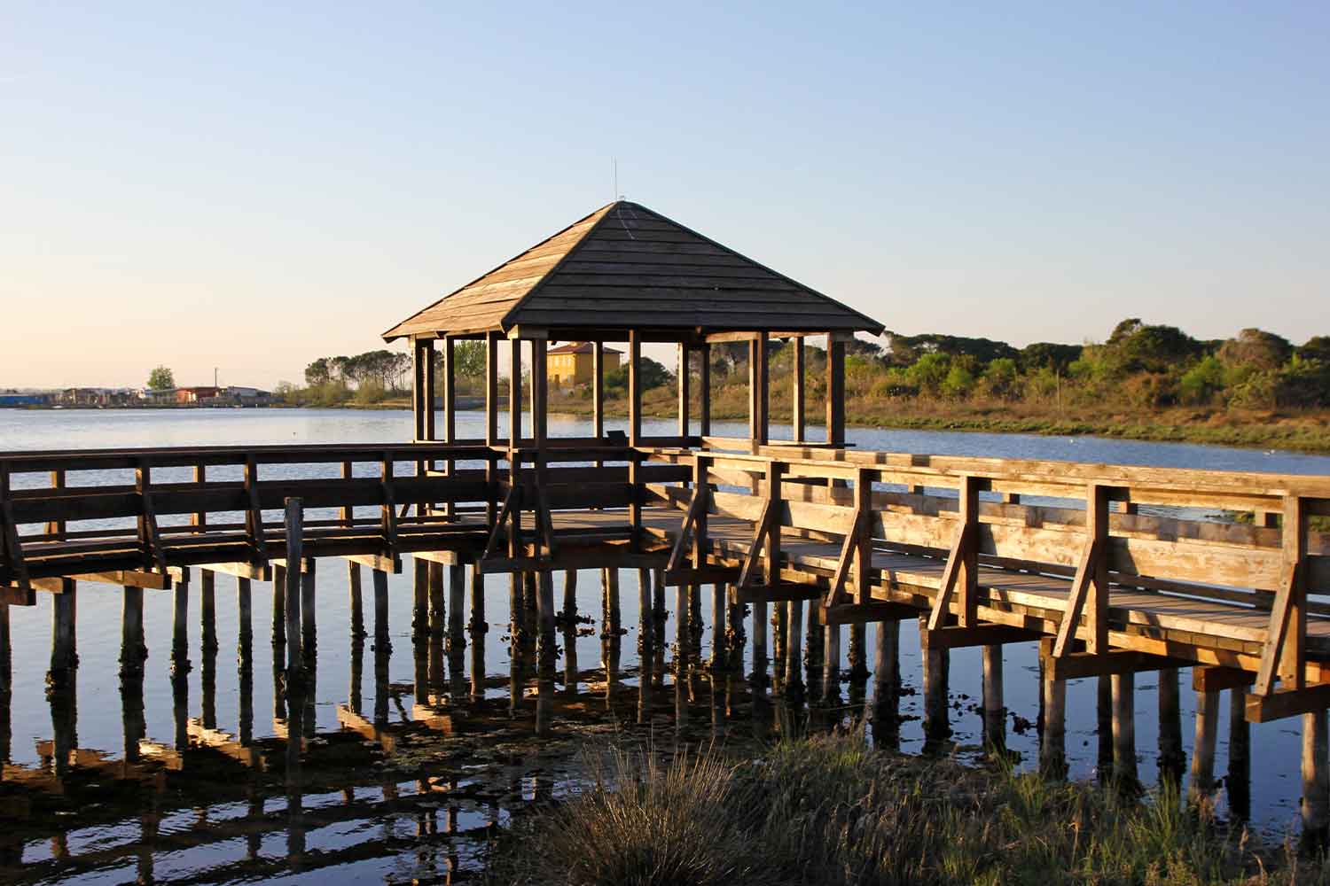 La passerella di Porto Caleri, sulla laguna veneta