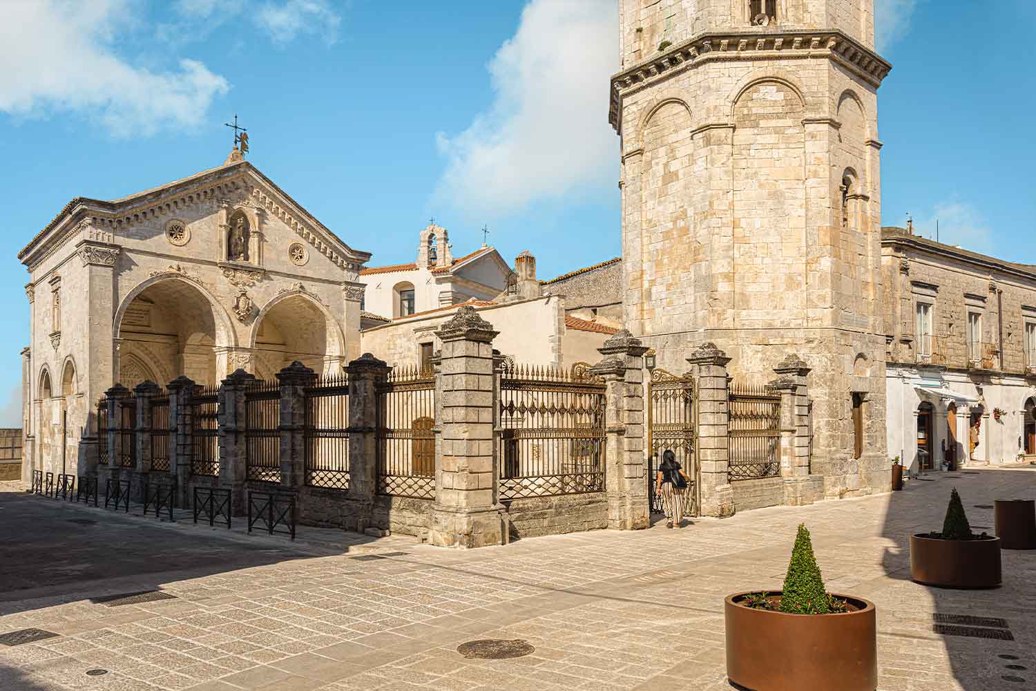 Il santuario di San Michele a Monte Sant'Angelo (FG)