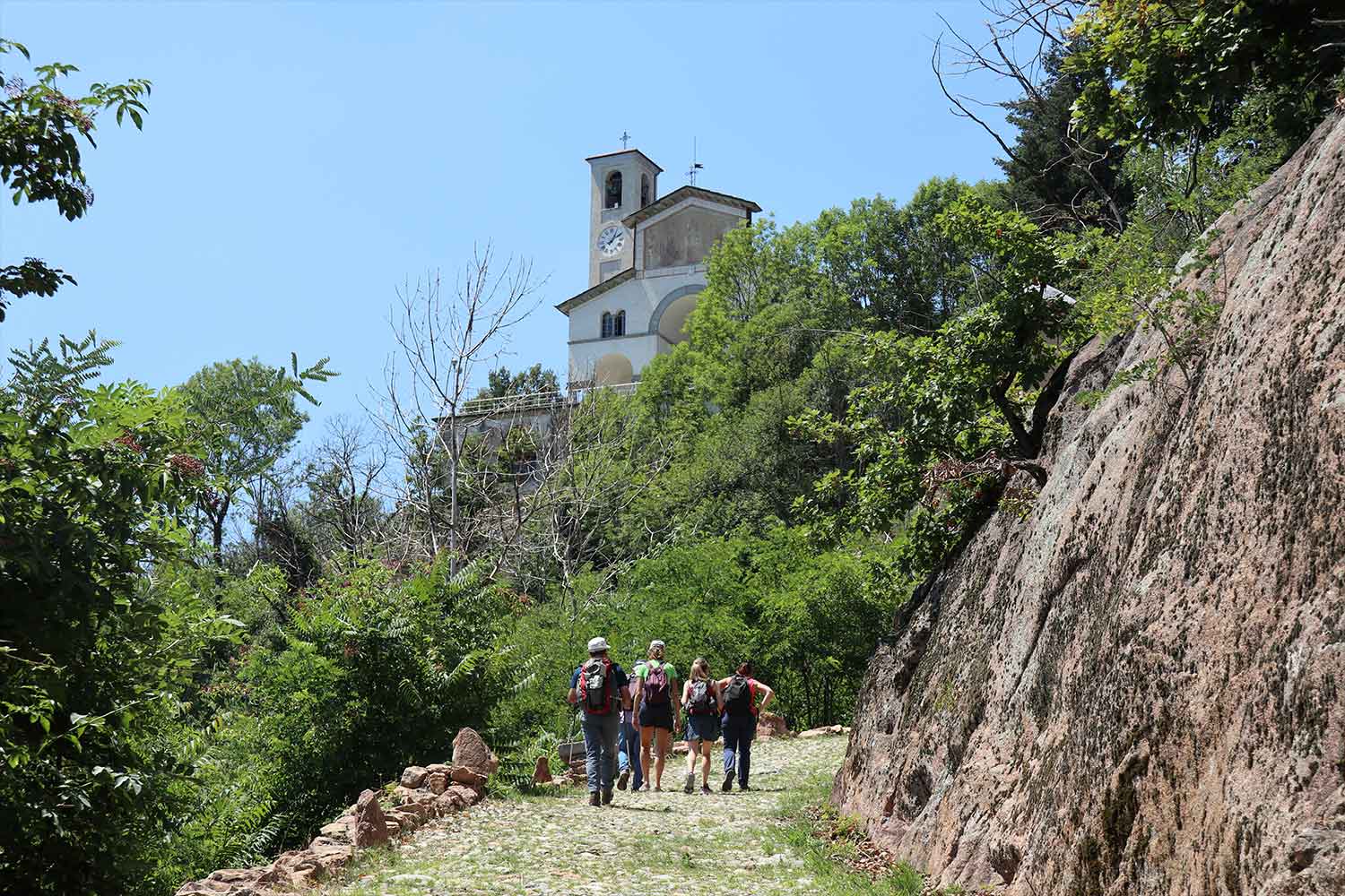 Il santuario di Belmonte a Valperga (To) lungo il cammino Canavesano