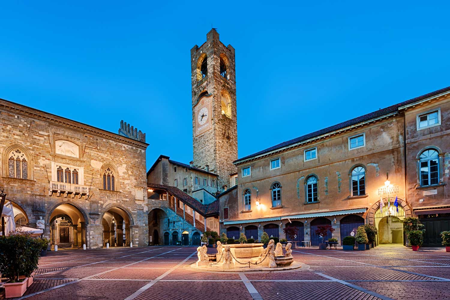 Bergamo, piazza Vecchia