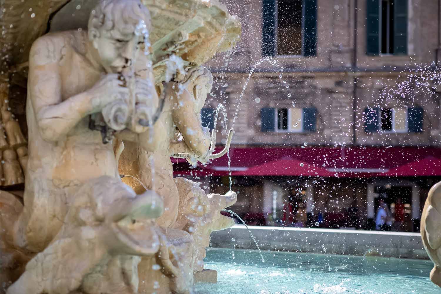 La fontana di piazza del Popolo a Pesaro © DEA/M. Borchi/GettyImage