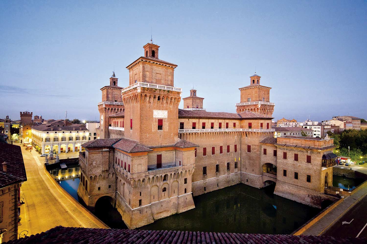 Ferrara, Castello Estense ©Archivio Provincia di Ferrara