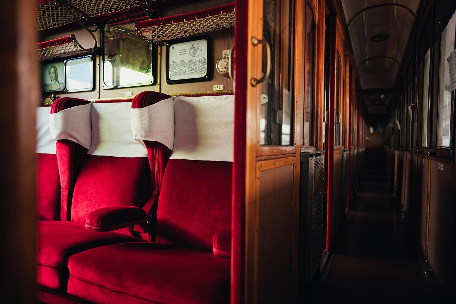 Sedute in velluto del Treno di Dante © Il Treno di Dante s.r.l.
